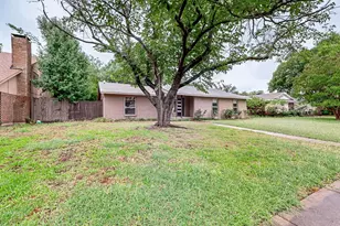 1910 Forestdale Dr, Richardson, TX 75081 - Photo 1