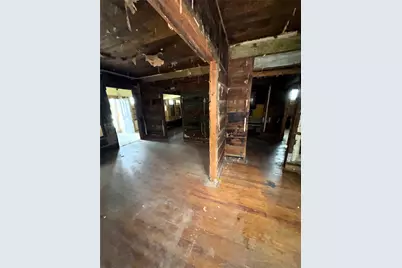 1136 E Leuda Street, Fort Worth, TX 76104 - Photo 8