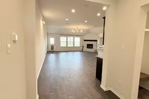 349 Paloma St, Weatherford, TX 76087 - Photo 4