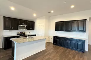 349 Paloma St, Weatherford, TX 76087 - Photo 6