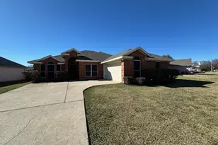 2021 Cantura Dr, Mesquite, TX 75181 - Photo 2