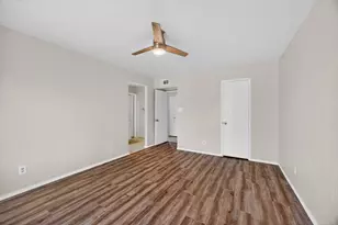 2423 Overbrook Dr, Arlington, TX 76014 - Photo 18