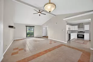 2423 Overbrook Dr, Arlington, TX 76014 - Photo 6