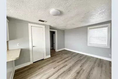 5637 Birchman Avenue #B, Fort Worth, TX 76107 - Photo 8