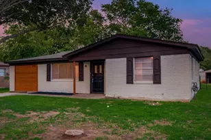 3912 Lakewood Dr, Lake Worth, TX 76135 - Photo 4