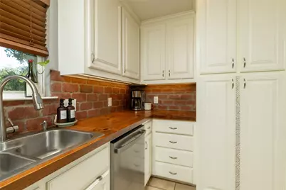 140 Huling Drive, Azle, TX 76020 - Photo 14