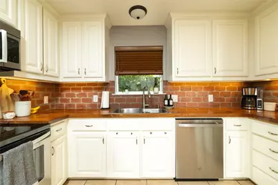 140 Huling Drive, Azle, TX 76020 - Photo 12