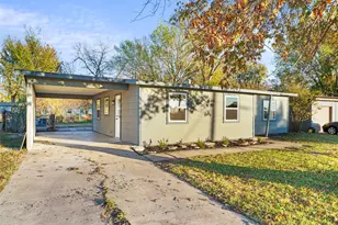 916 Wilkinson, Mesquite, TX 75149 - Photo 2