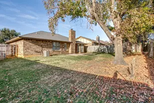 209 Ginger Ln, Euless, TX 76039 - Photo 22