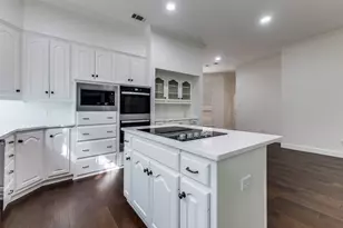 17101 Vista Tree Cir, Dallas, TX 75248 - Photo 10