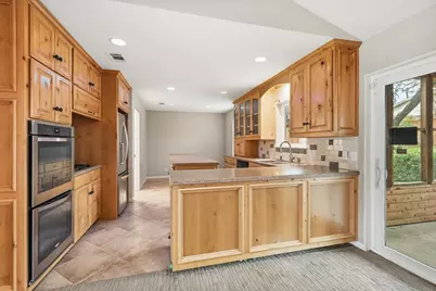 324 Moore Creek Road, Hurst, TX 76053 - Photo 10