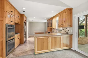 324 Moore Creek Rd, Hurst, TX 76053 - Photo 10