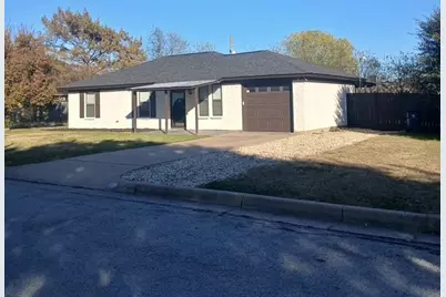 441 White Oak Lane, Burleson, TX 76028 - Photo 2