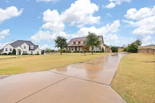 220 Bearclaw Cir, Aledo, TX 76008 - Photo 4