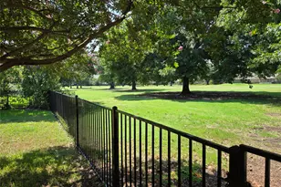 3032 Big Oaks Dr, Garland, TX 75044 - Photo 34