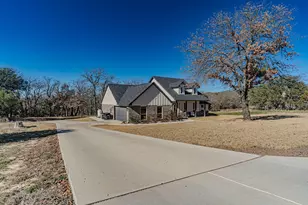 1008 Leo Ln, Poolville, TX 76487 - Photo 6