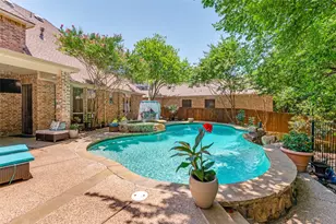 1916 Surrey Ln, McKinney, TX 75072 - Photo 2