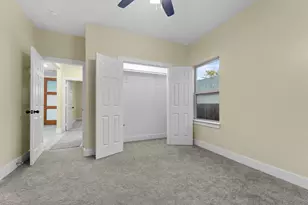 520 E 5th St, Bonham, TX 75418 - Photo 8