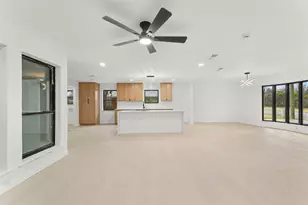 328 E Pleasant Run Rd, DeSoto, TX 75115 - Photo 14