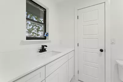 328 E Pleasant Run Road, DeSoto, TX 75115 - Photo 16