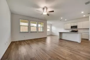 204 Coconut Dr, Azle, TX 76020 - Photo 8