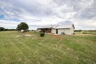 493 Browning Rd, Bellevue, TX 76228 - Photo 22