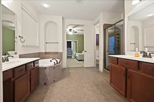 2952 Bahia, Grand Prairie, TX 75054 - Photo 18