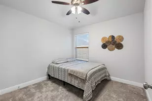 6405 Graceland Dr, Greenville, TX 75402 - Photo 18