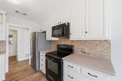 5101 Caliente Drive, Arlington, TX 76017 - Photo 12