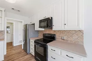 5101 Caliente Dr, Arlington, TX 76017 - Photo 12