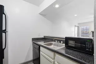 9520 Royal Ln, Dallas, TX 75243 - Photo 6