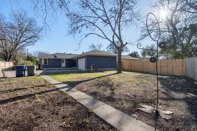 2205 Elmwood Boulevard, Dallas, TX 75224 - Photo 24
