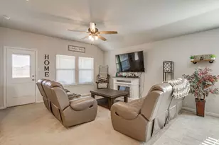 714 Rendyn Way, Cleburne, TX 76033 - Photo 16