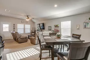 714 Rendyn Way, Cleburne, TX 76033 - Photo 14