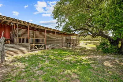 825 Monarch Trail, Stephenville, TX 76401 - Photo 4