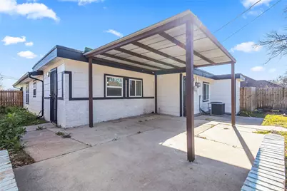 1700 S Edgewood Terrace, Fort Worth, TX 76105 - Photo 24