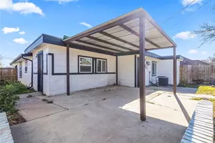 1700 S Edgewood Terrace, Fort Worth, TX 76105 - Photo 24