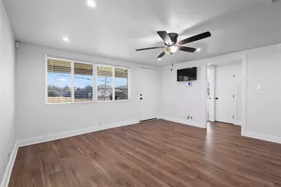 1700 S Edgewood Terrace, Fort Worth, TX 76105 - Photo 8