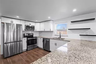 1700 S Edgewood Terrace, Fort Worth, TX 76105 - Photo 12