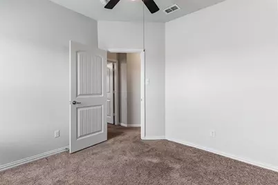 2841 Pacifico Way, Fort Worth, TX 76111 - Photo 22