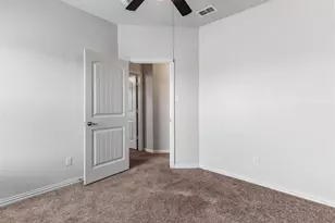 2841 Pacifico Wy, Fort Worth, TX 76111 - Photo 22