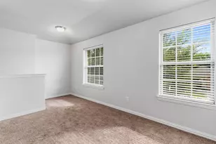 2841 Pacifico Wy, Fort Worth, TX 76111 - Photo 12