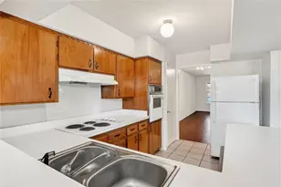 7546 Brentcove Cir, Dallas, TX 75214 - Photo 16
