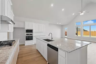 307 Trinity Court, Shady Shores, TX 76208 - Photo 6