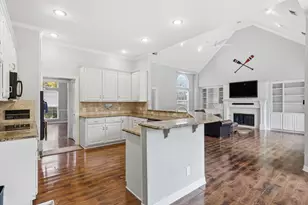 247 Park Valley Dr, Coppell, TX 75019 - Photo 6