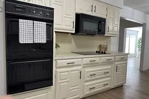 3709 Highgate Ln, Carrollton, TX 75007 - Photo 8