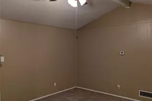 1563 Pamela Ln, Fort Worth, TX 76112 - Photo 6