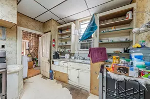 216 Fortune St, Marlin, TX 76661 - Photo 14