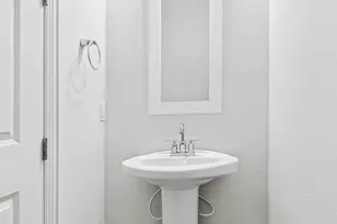 313 Trinity Ct, Shady Shores, TX 76208 - Photo 22