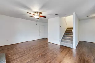 1105 Bert Dr, Arlington, TX 76012 - Photo 10